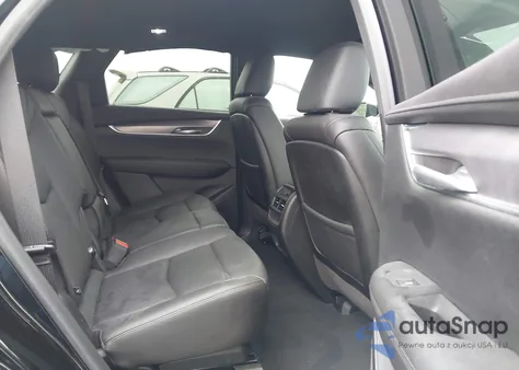 2021 Cadillac Xt5 Fwd Luxury z USA, uszkodzony, nr VIN 1GYKNAR44MZ143440